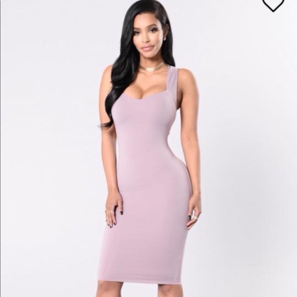 Fashion Nova (NWT) dress 👗- never worn!